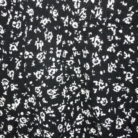 NWOT GARAGE Off the Shoulder Crop Top - Picture 3 of 5